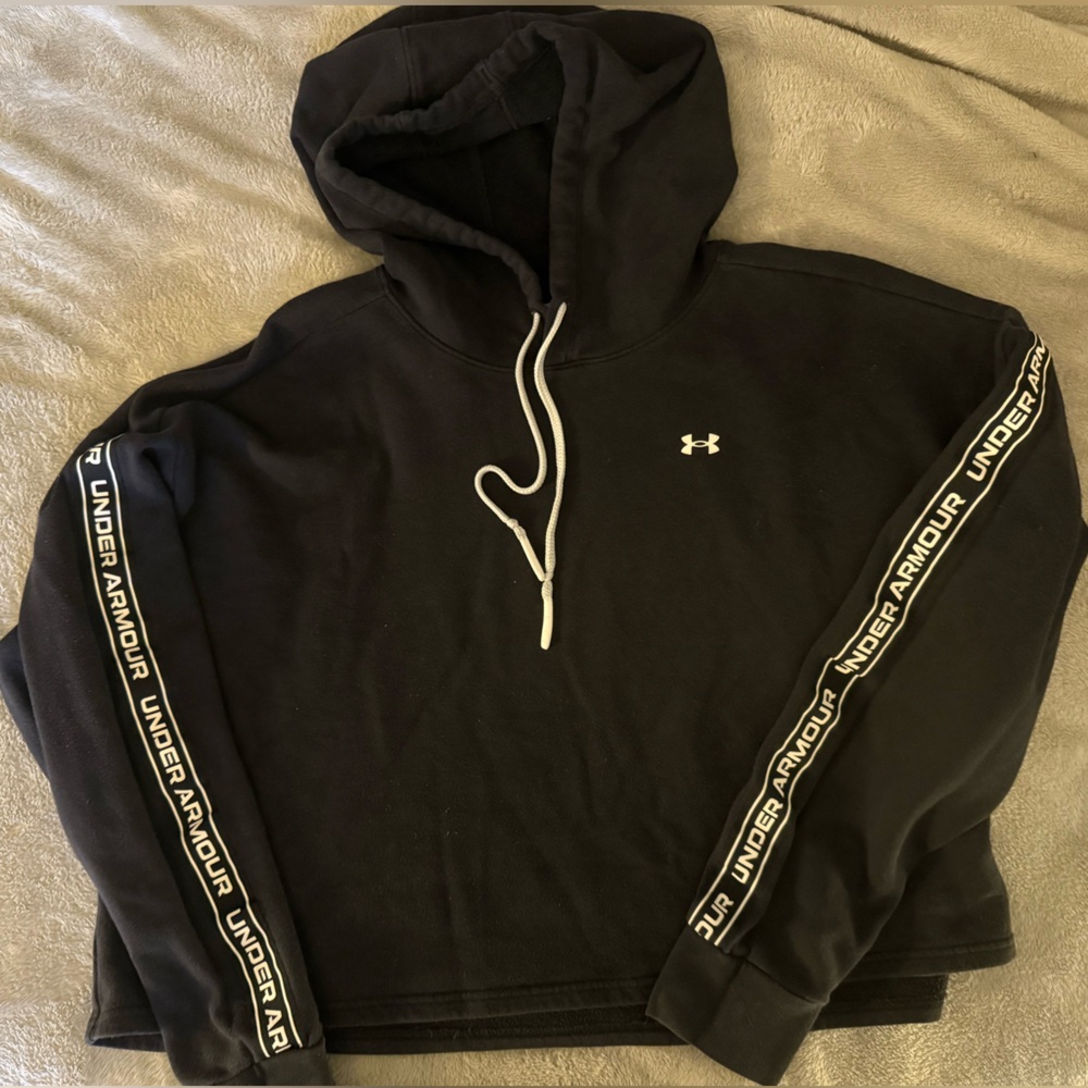 Under Armour Cropped Hoodie